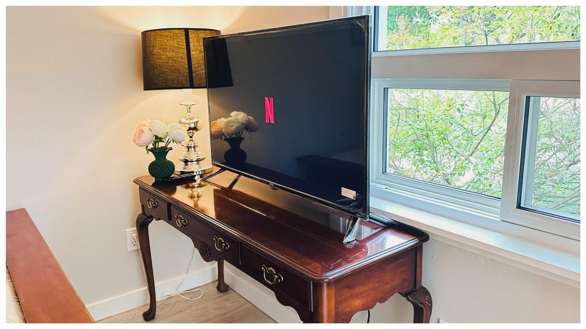The Stays - Private Cozy 1 Bhr Apt On Main Floor 토론토 외부 사진